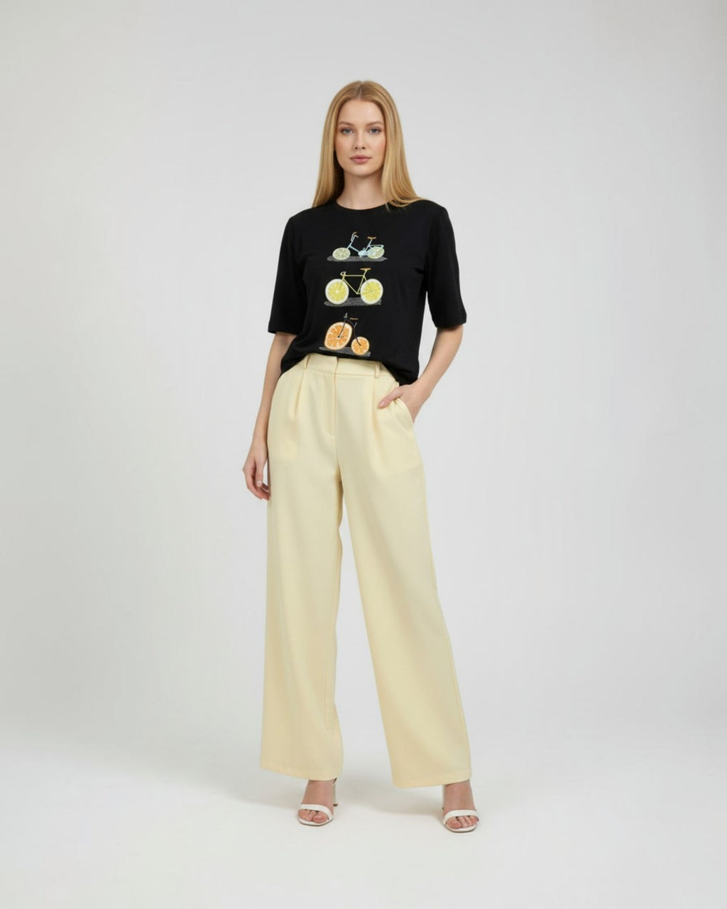 Lavin T-Shirt