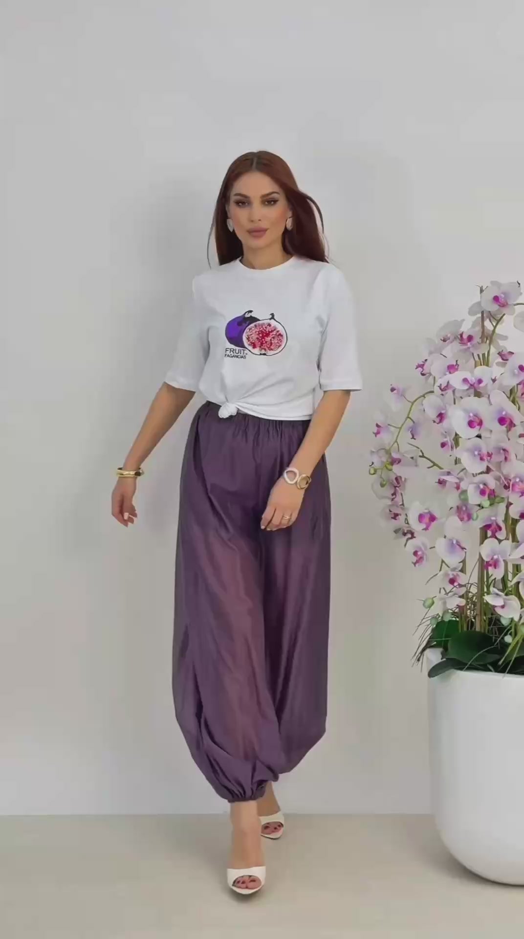 Lavin T-Shirt
